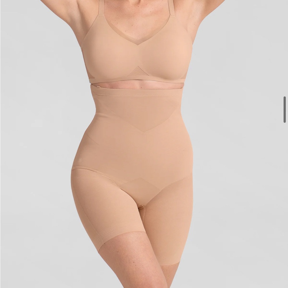 Honeylove SuperPower Shorts shapewear - Nude sz S